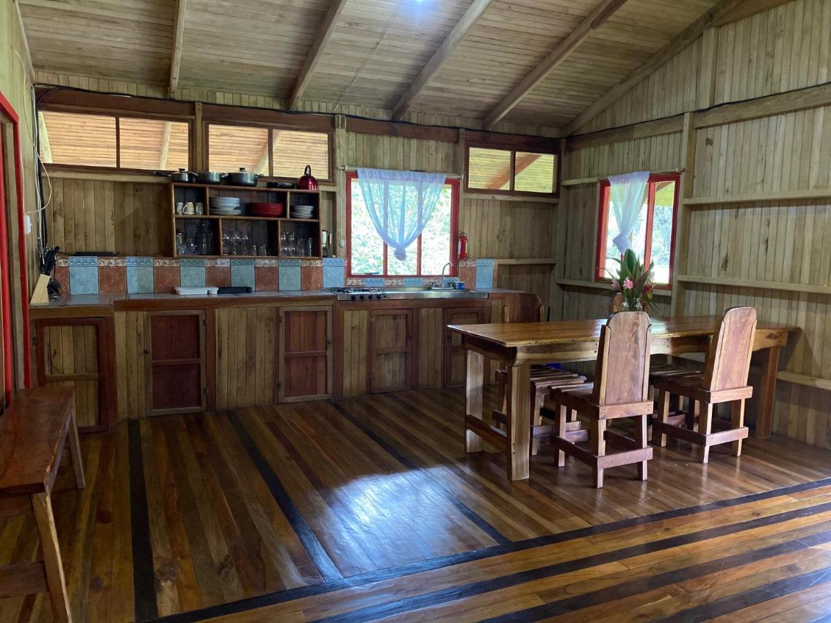 Sabalo Lodge Tours And Cabins Sierpe Extérieur photo